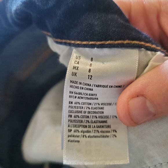 American Eagle super stretch aeo denim distressed stitched shorts sz 8 - Picture 3 of 5